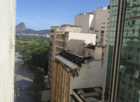 Apartamento Cinelândia -Lazer, Cultura e Trabalho - Portaria 24h, Wi-Fi e Cozinha Completa